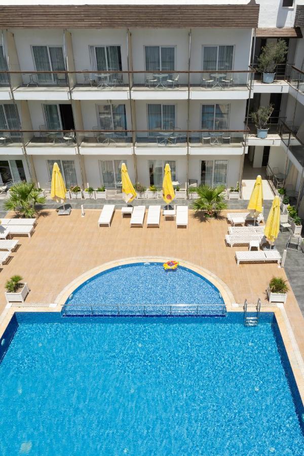 Otel Yeni Çeşme Exterior foto