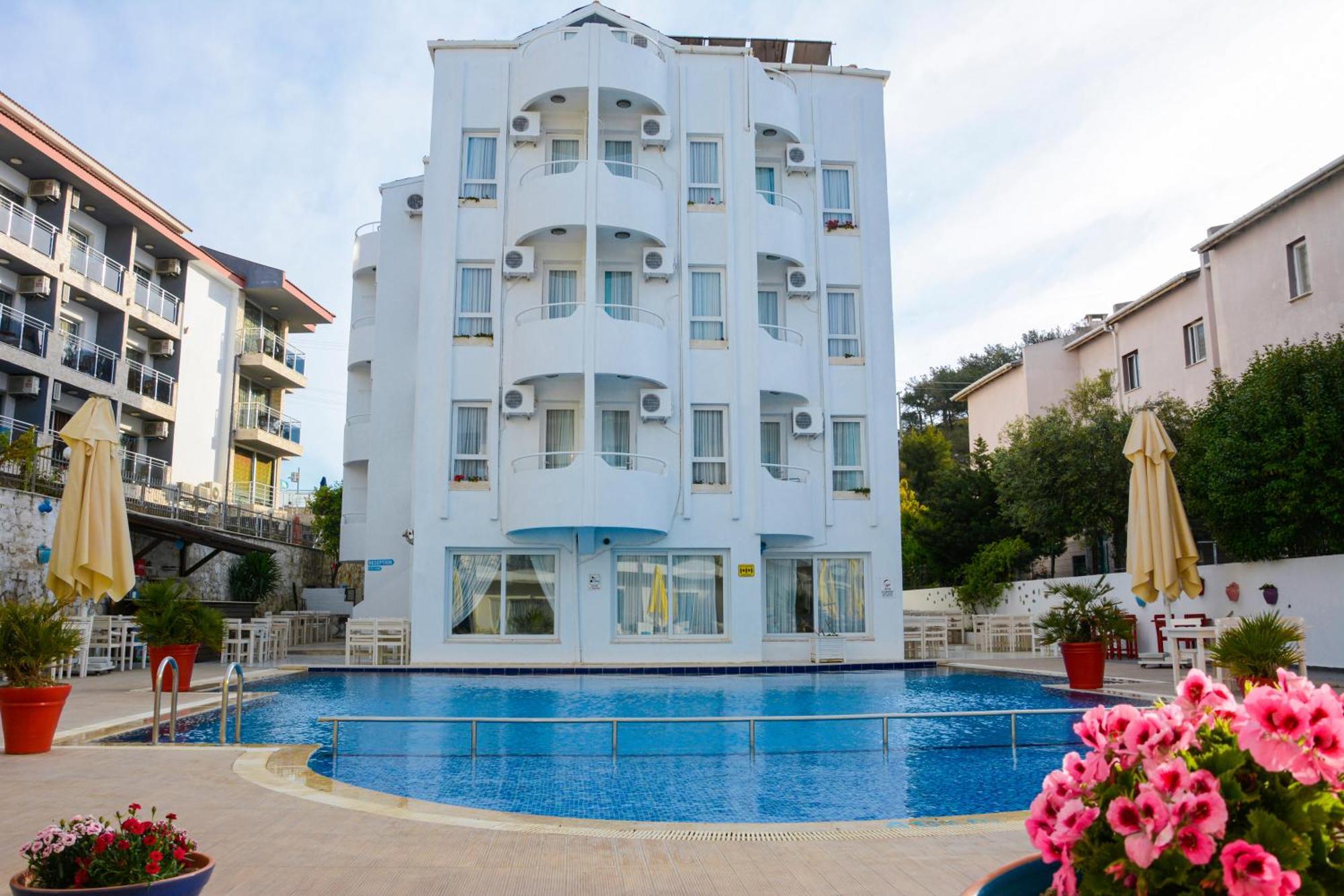 Otel Yeni Çeşme Exterior foto