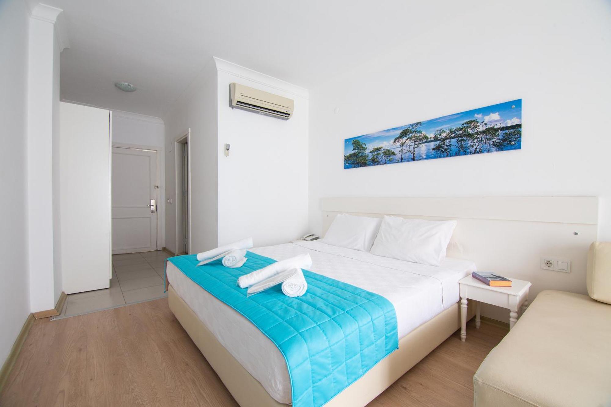 Otel Yeni Çeşme Exterior foto
