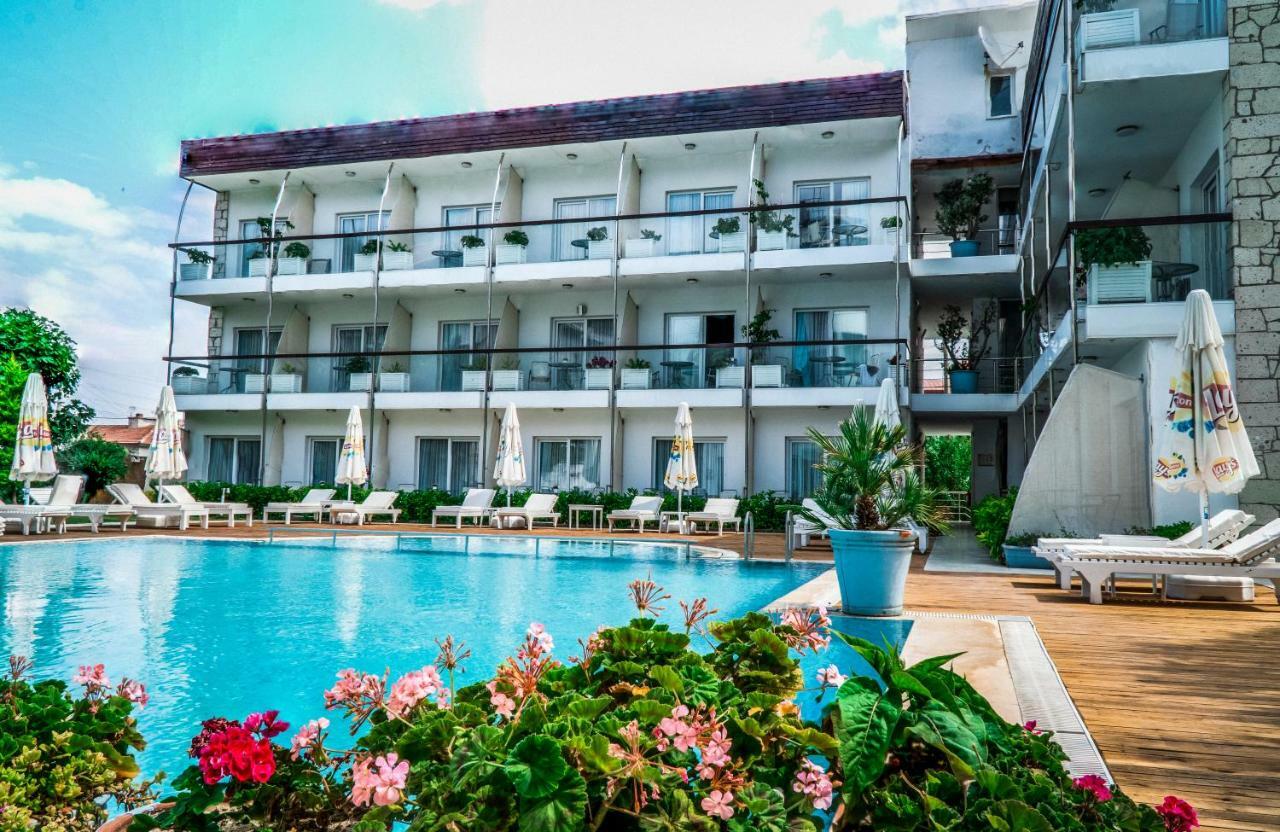 Otel Yeni Çeşme Exterior foto